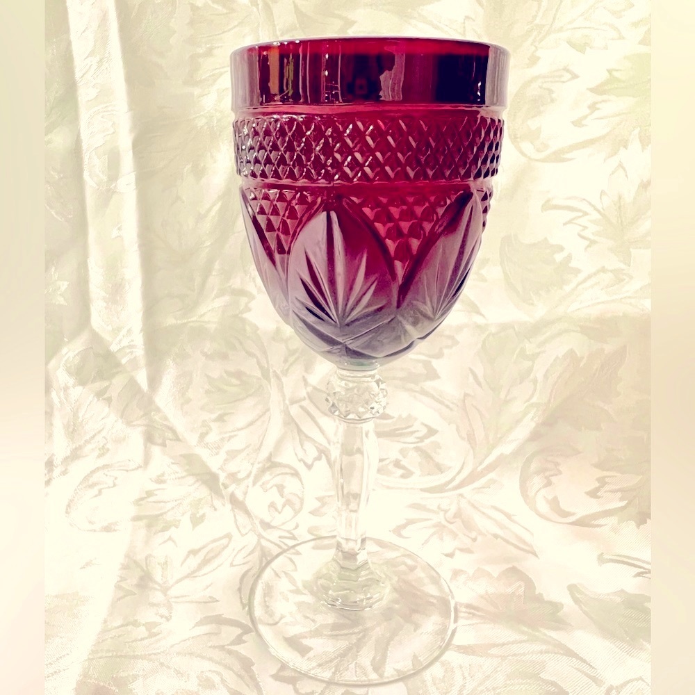 4 PC Vintage Ruby Red, Luminarc Wine Goblets by Cristal d'Arques-Durand - Picture 2 of 2